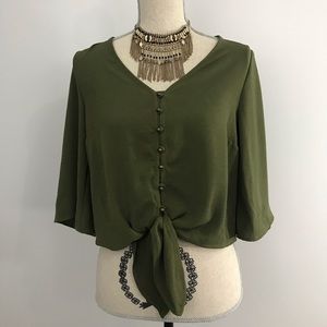 Green Urban Romantics top